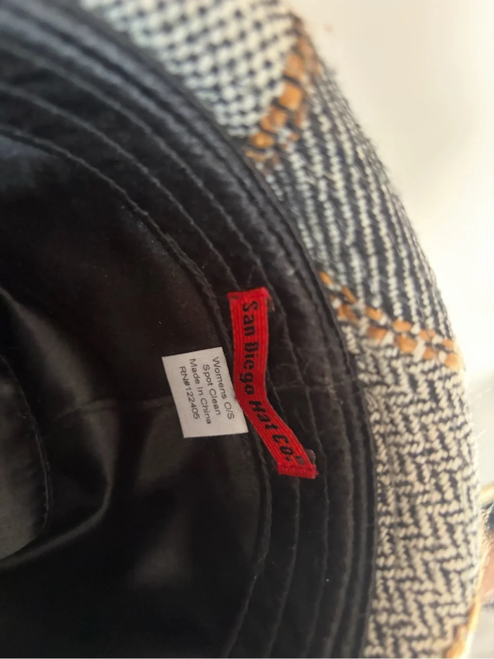 Gray Tweed Fedora Hat with Subtle Brown Stitching